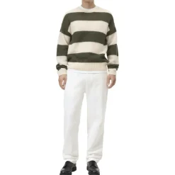 Gestreifter Pullover