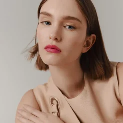 Glänzender Lippenstift Silky, Rose Hacienda