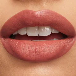 Macximal Matte Lipstick
