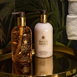 Mesmerising Oudh Accord & Gold Hand Lotion